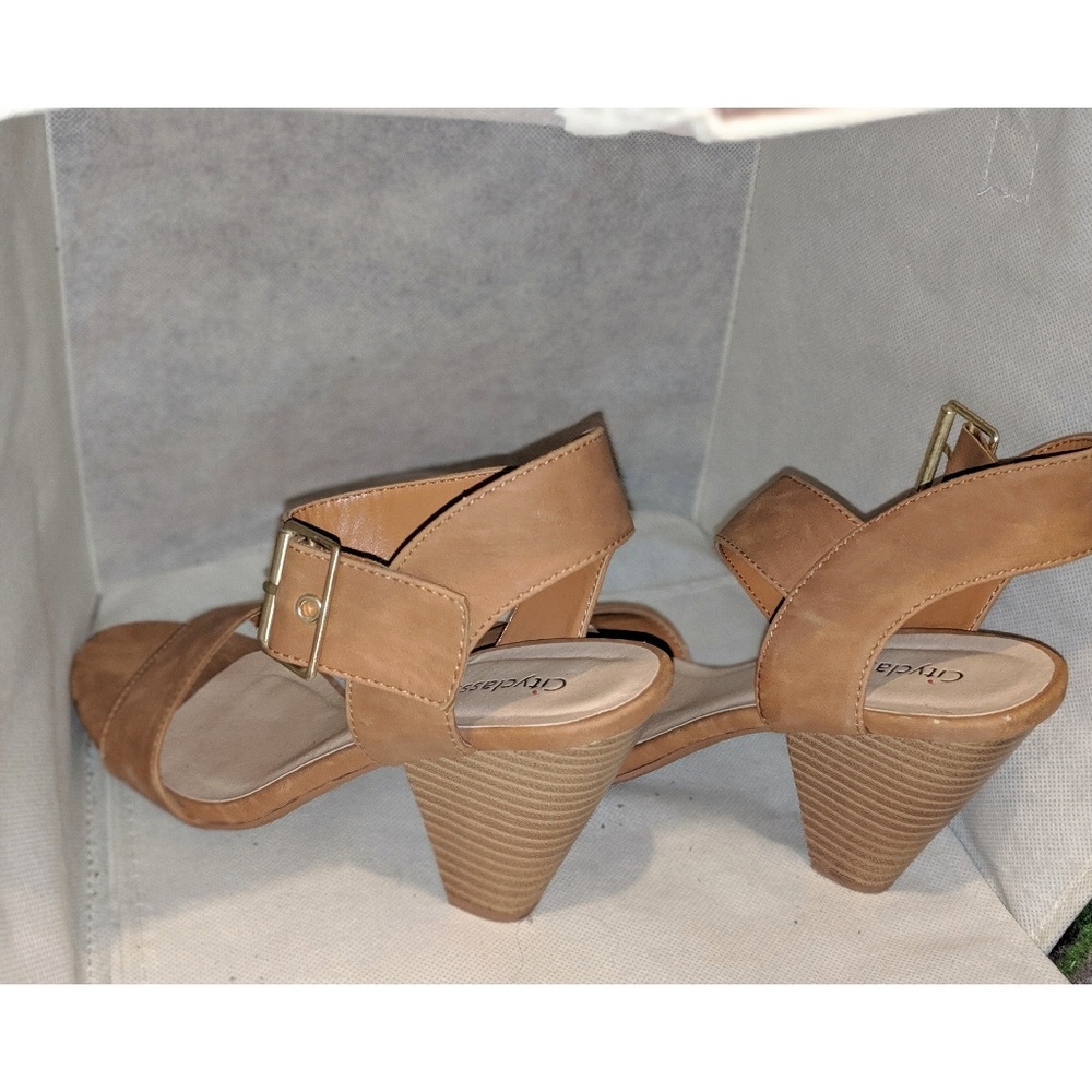 Nude heels